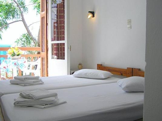Hotel Maroulis Naxos City Room photo